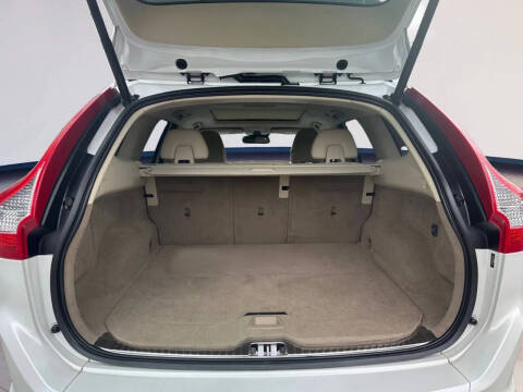 2015 Volvo XC60 T5 Drive-E Premier Plus