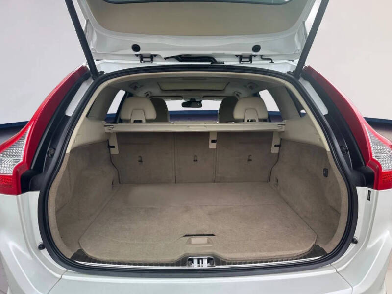 2015 Volvo XC60 T5 Drive-E Premier Plus