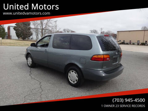 2000 Toyota Sienna for sale at United Motors in Fredericksburg VA