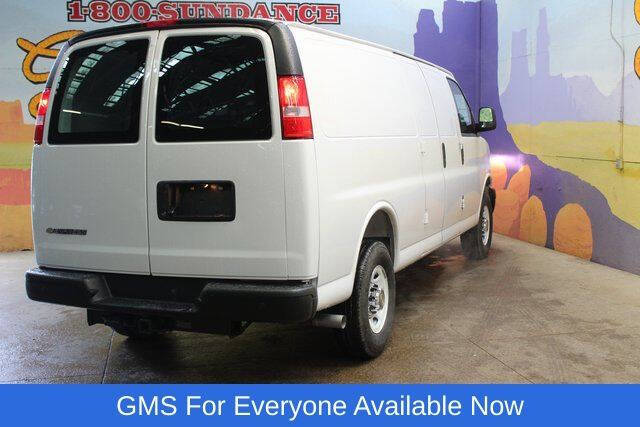 2025 Chevrolet Express 2500