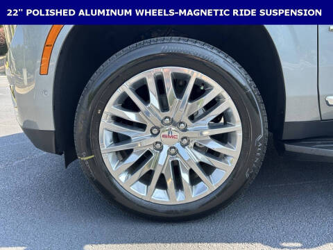 2025 GMC Yukon Elevation