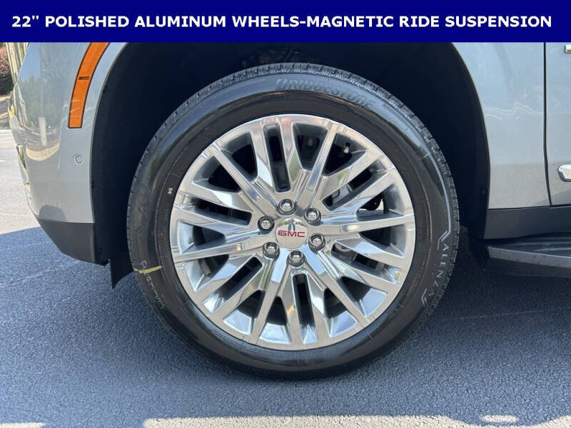 2025 GMC Yukon Elevation