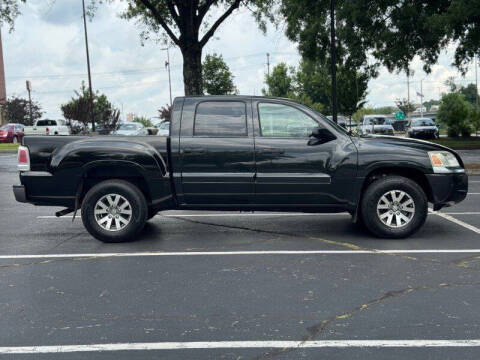 2008 Mitsubishi Raider LS