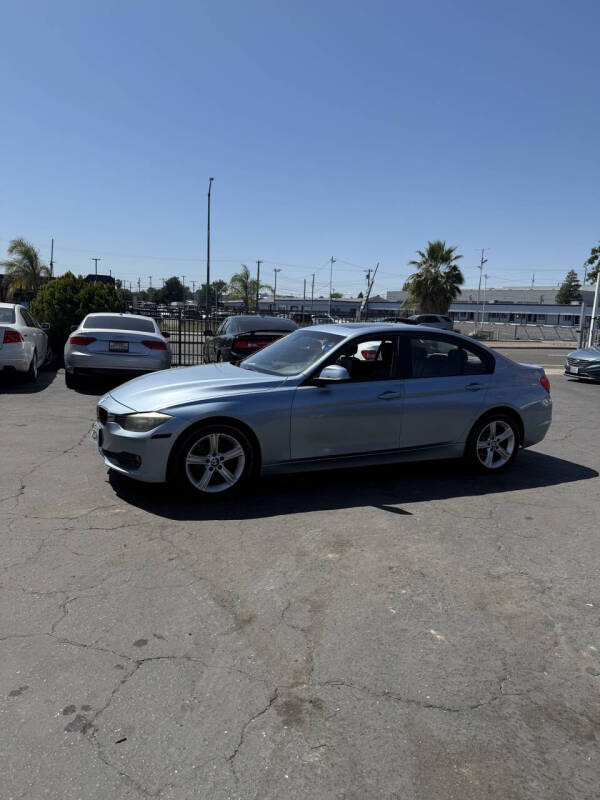 2014 BMW 3 Series 320i