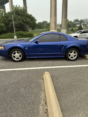 2004 Ford Mustang