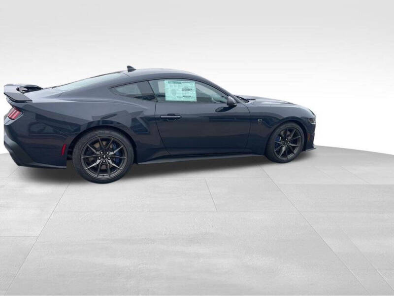 2025 Ford Mustang Dark Horse