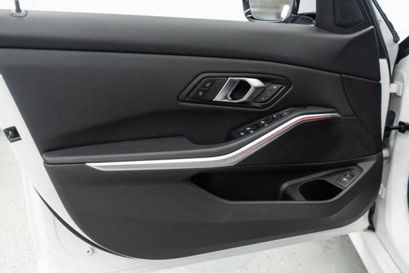 2024 BMW 3 Series 330i xDrive