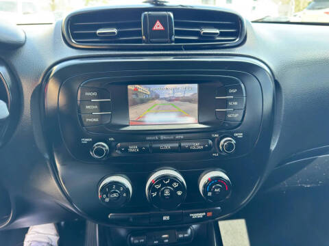 2016 Kia Soul +