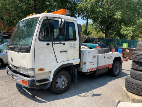 2000 UD Trucks UD2000