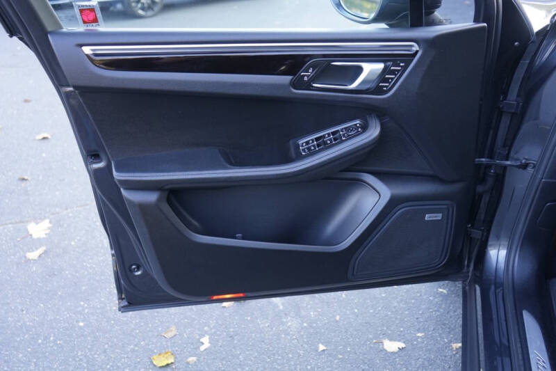 2019 Porsche Macan S