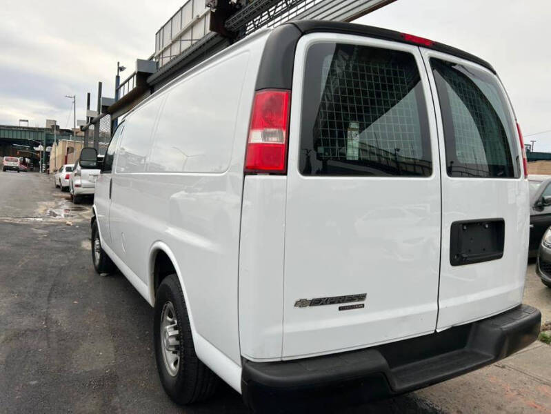 2016 Chevrolet Express 2500