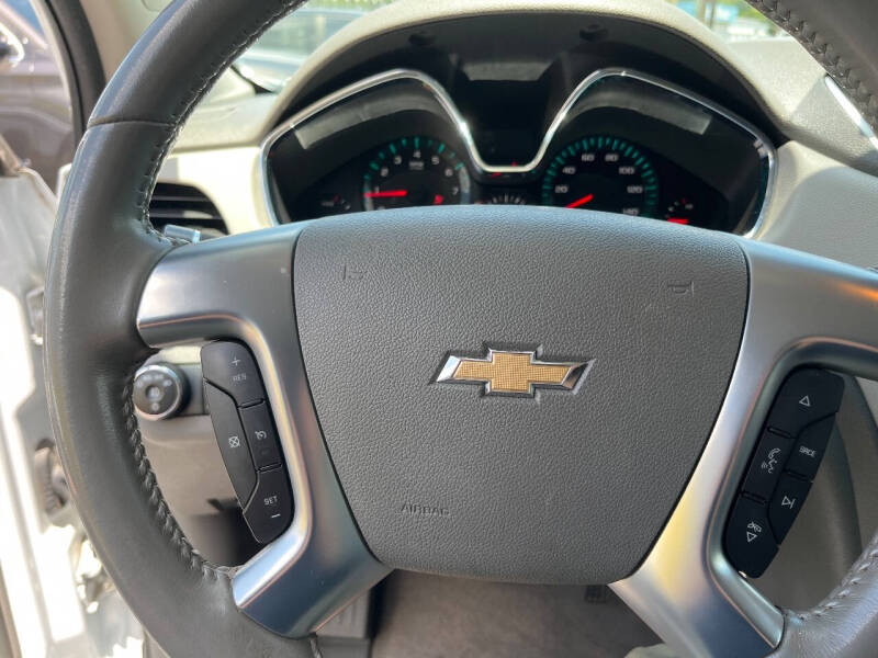 2017 Chevrolet Traverse LT