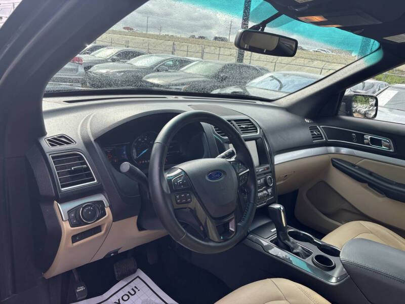 2016 Ford Explorer XLT