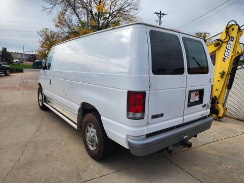 2000 Ford E-250