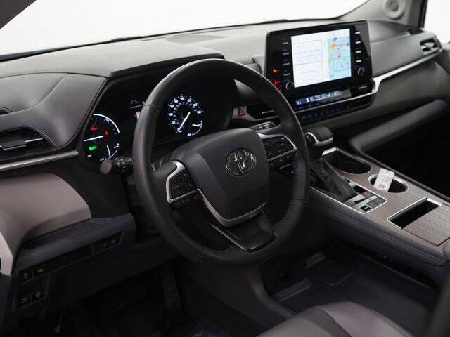 2021 Toyota Sienna XLE 7-Passenger