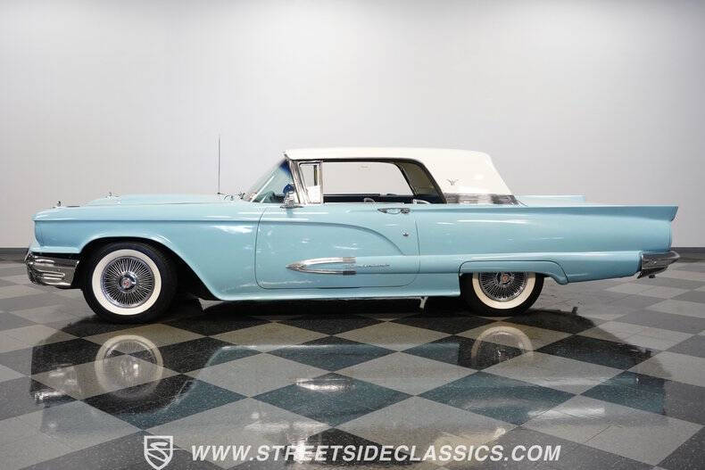 1959 Ford Thunderbird