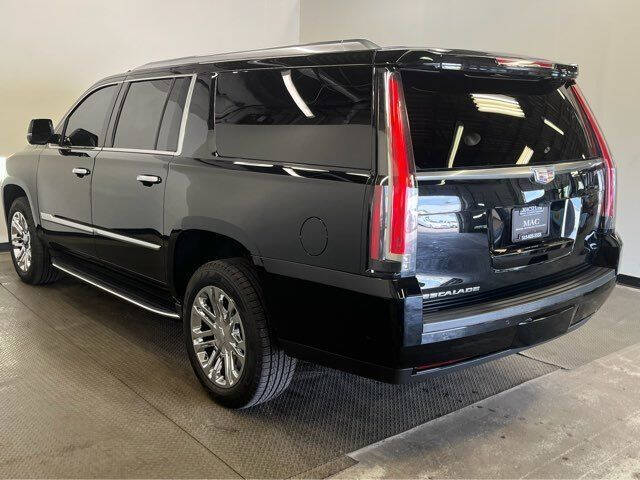 2019 Cadillac Escalade ESV Standard