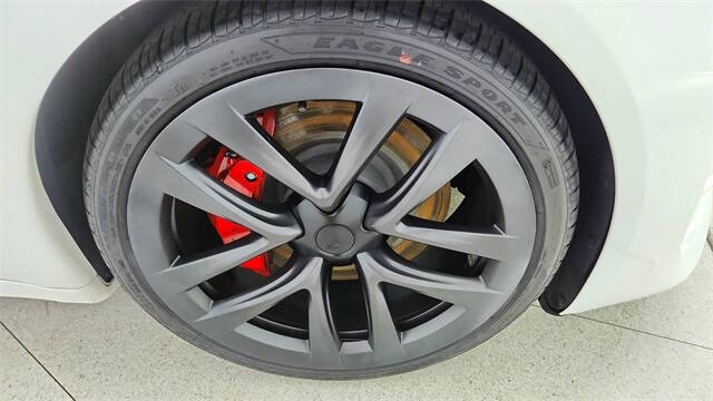 2023 Tesla Model S Plaid