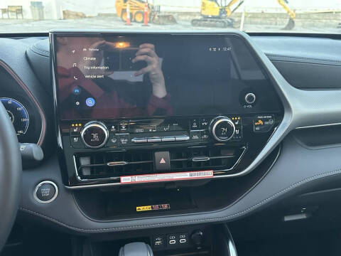 2026 Toyota Highlander Platinum