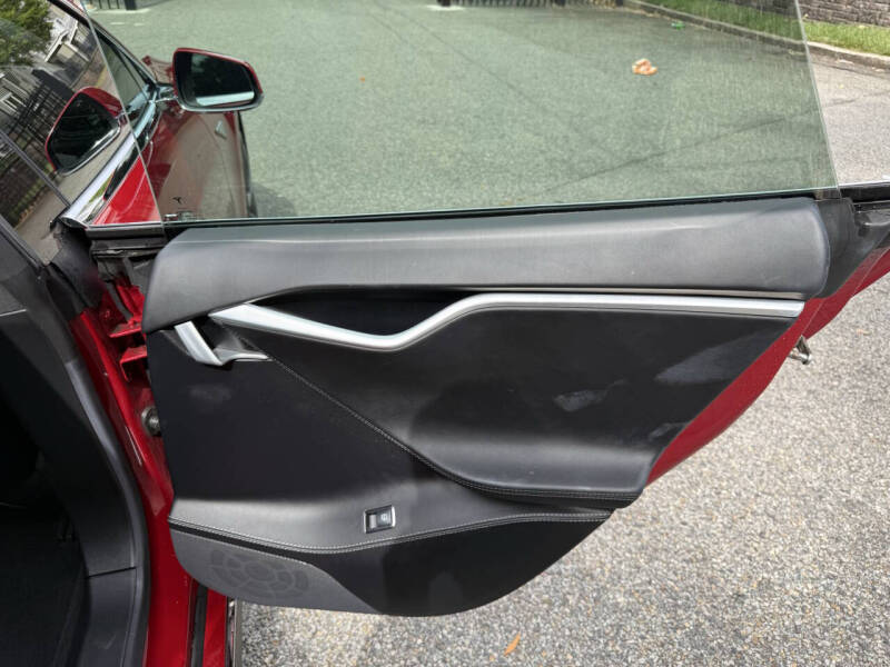 2016 Tesla Model S 90D