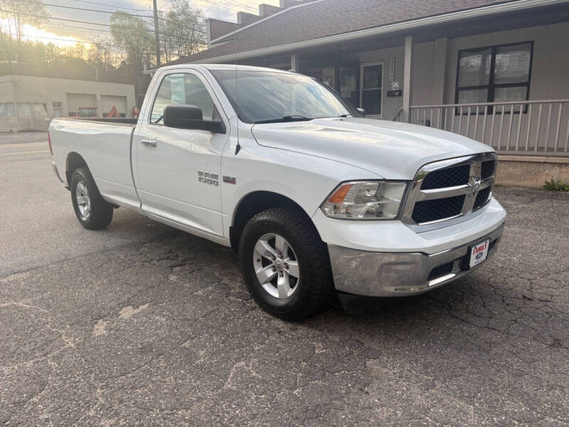 2016 RAM 1500 SLT