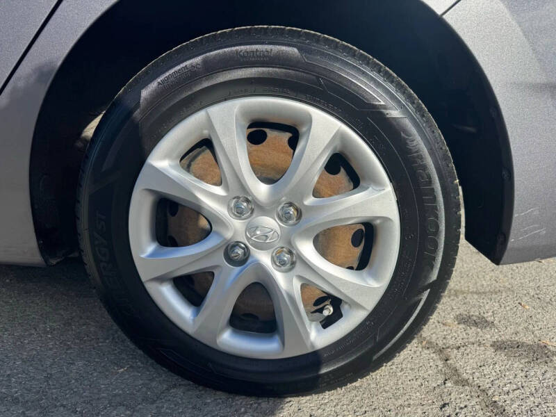 2014 Hyundai Accent GS