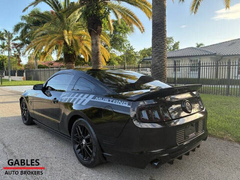 2014 Ford Mustang V6