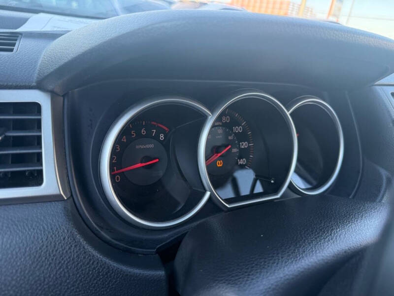 2009 Nissan Versa 1.8 S