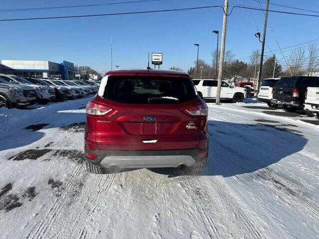 2016 Ford Escape SE