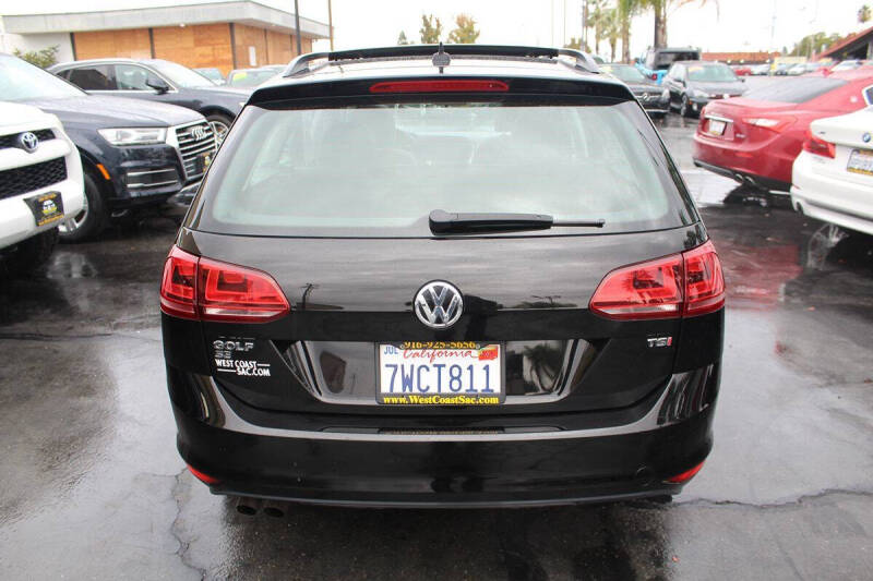 2017 Volkswagen Golf SportWagen