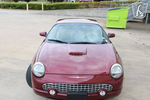 2004 Ford Thunderbird Deluxe