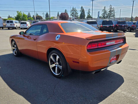 2011 Dodge Challenger SRT8 392