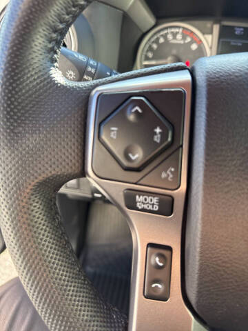 2022 Toyota Tacoma SR5 V6