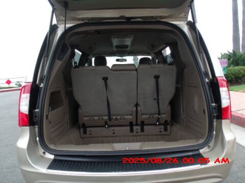 2014 Chrysler Town and Country Touring