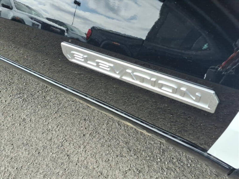 2025 GMC Canyon Elevation