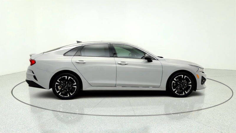 2022 Kia K5