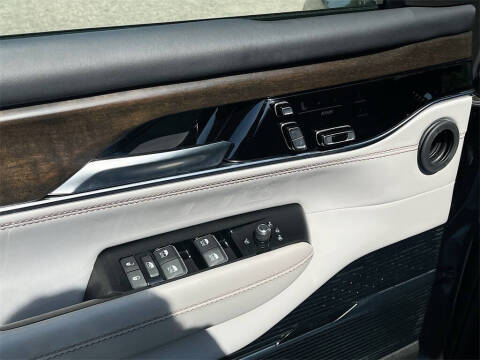 2023 Jeep Grand Wagoneer