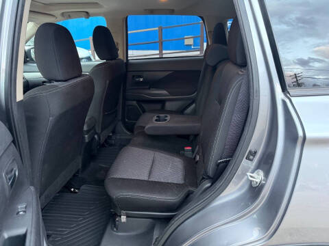 2017 Mitsubishi Outlander SE