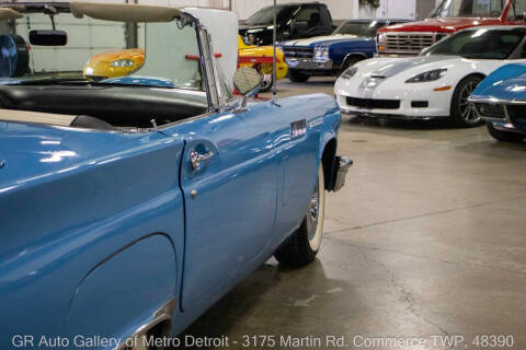 1957 Ford Thunderbird