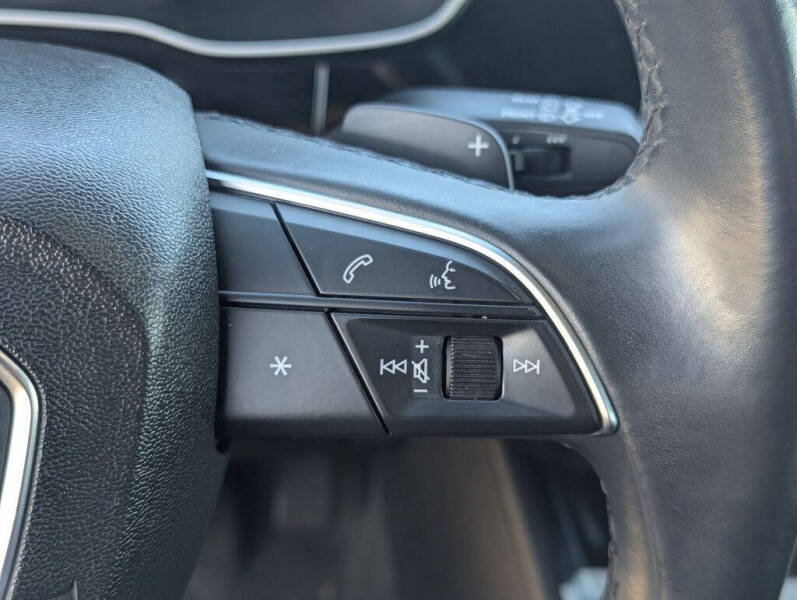 2021 Audi Q3 quattro S line Premium 45 TFSI