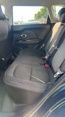 2017 Kia Soul +