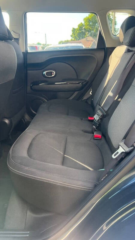2017 Kia Soul +