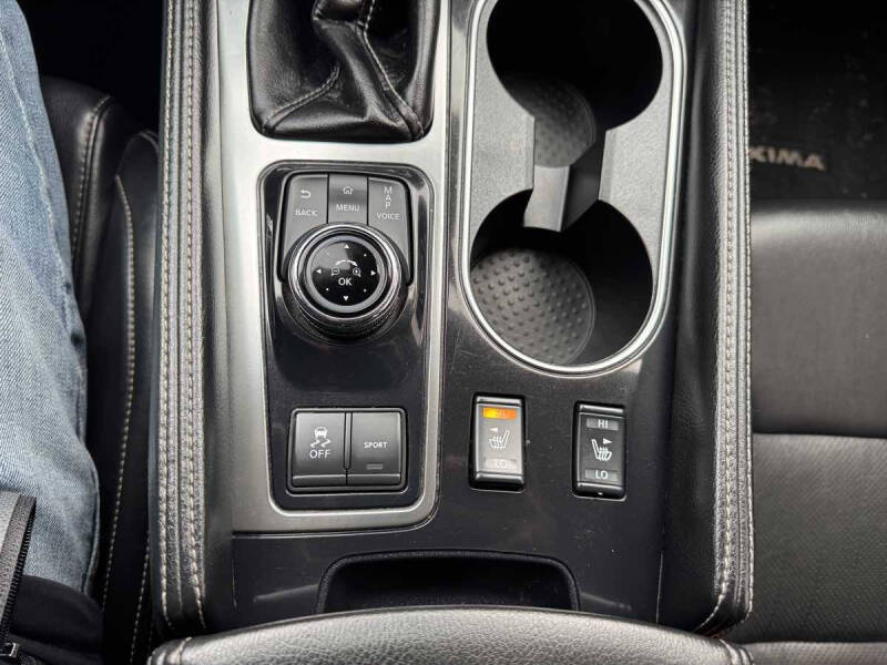 2022 Nissan Maxima 3.5 SV