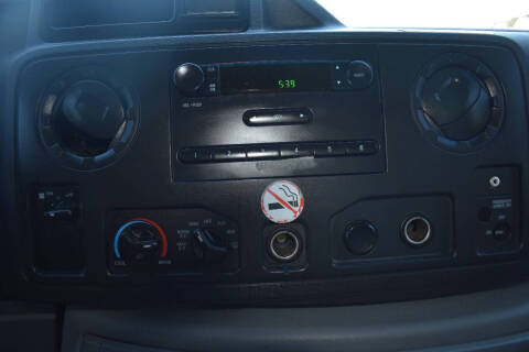 2014 Ford E-Series E-350 SD