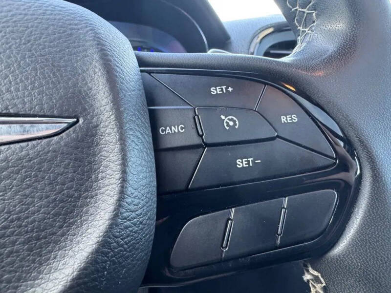 2023 Chrysler 300 S V6