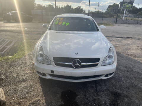 2007 Mercedes-Benz CLS for sale at SCOTT HARRISON MOTOR CO in Houston TX
