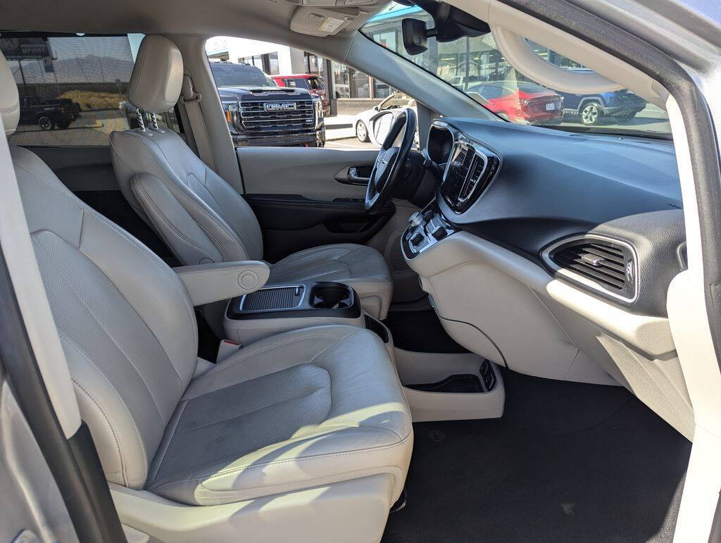 2021 Chrysler Pacifica for sale at Axio Auto Boise in Boise, ID