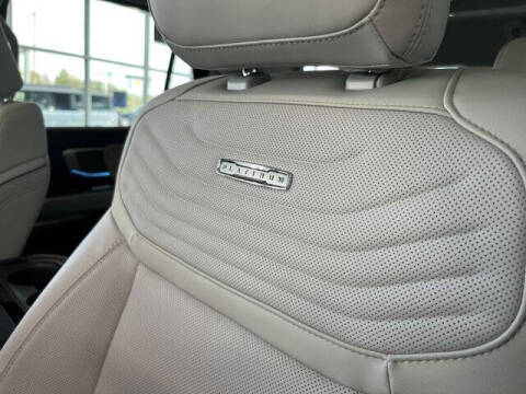 2025 Ford Expedition Platinum