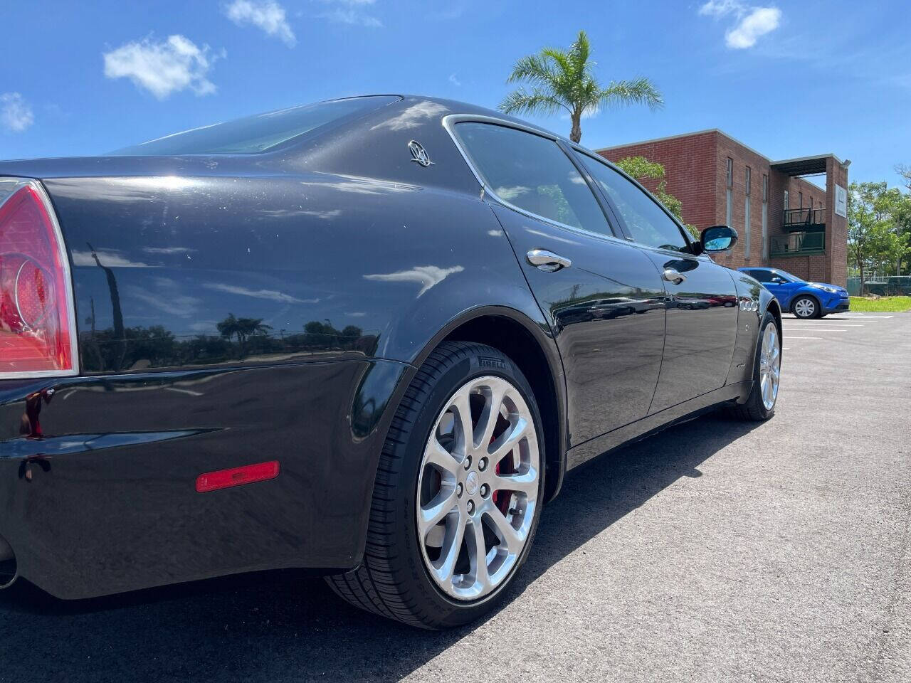 2007 Maserati Quattroporte Sedan - $15,900