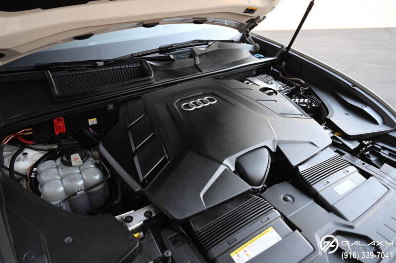 2019 Audi Q8 quattro Premium Plus 55 TFSI